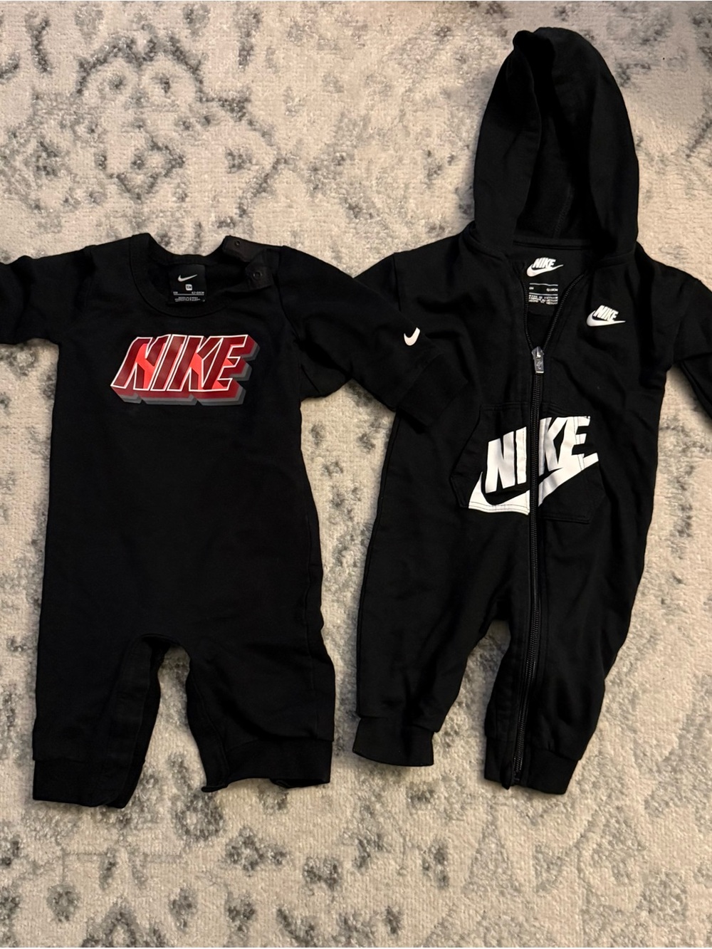 Nike Black Baby One-Piece Set with Red Logo 6 months mo